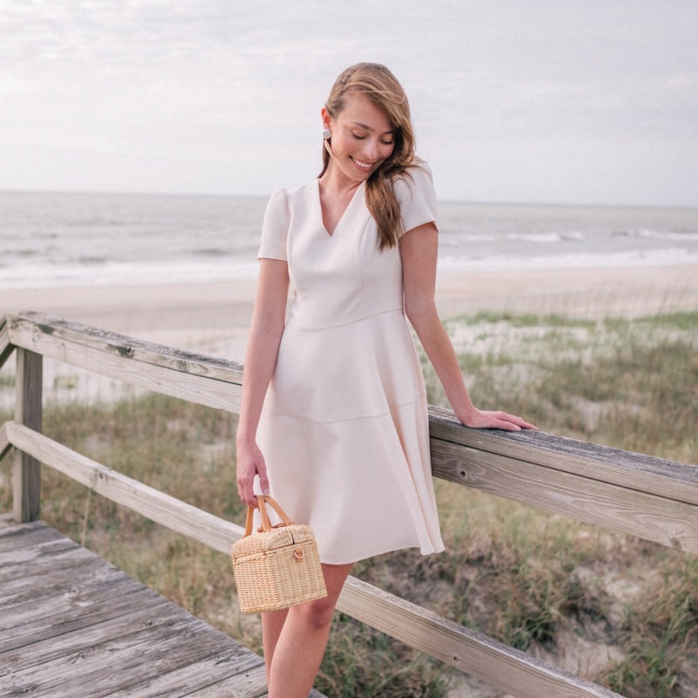 Gal Meets Glam Kate Puff-Sleeve Dress in Cream